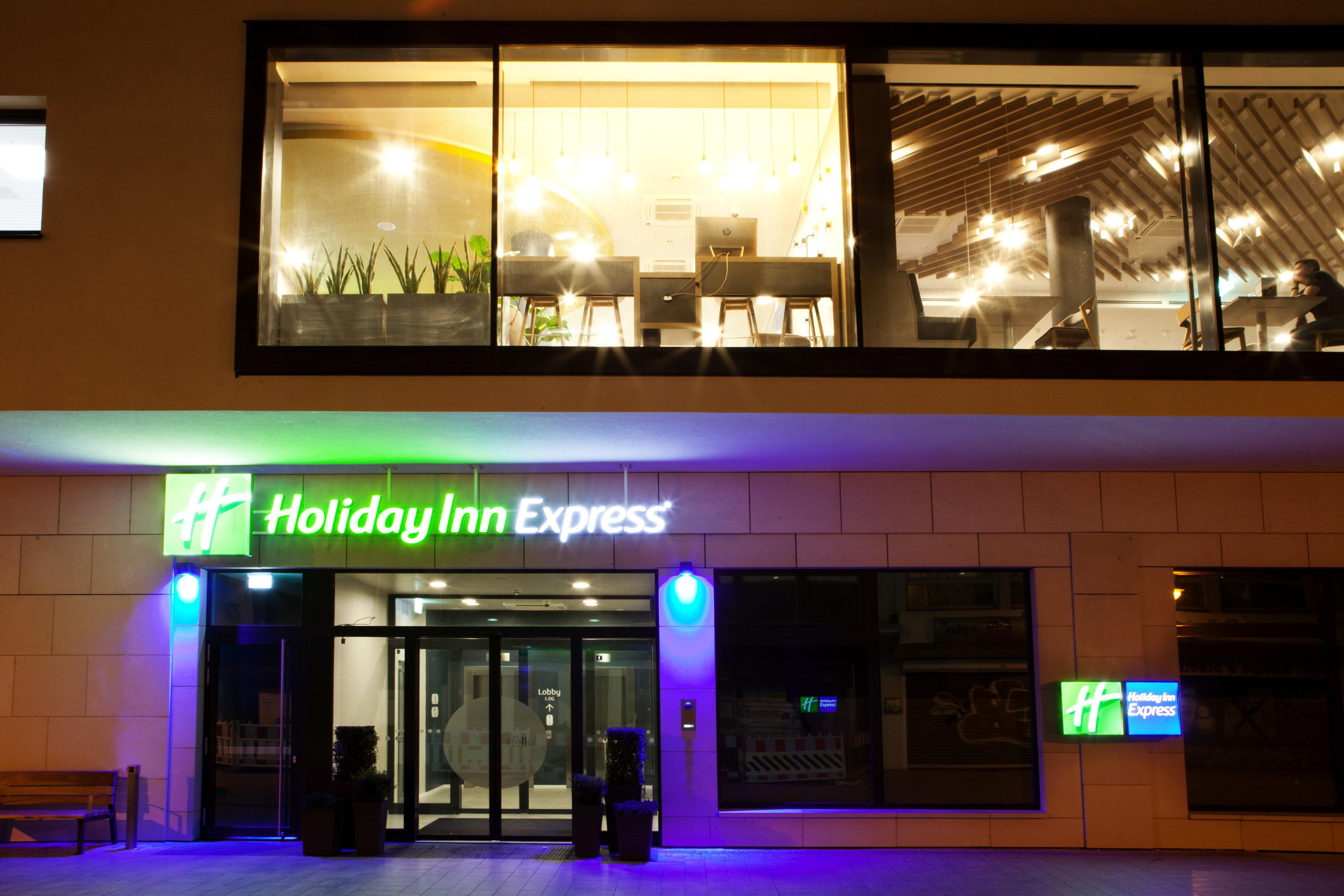 Holiday Inn Express - Muelheim - Ruhr, An Ihg Hotel Mülheim an der Ruhr Екстериор снимка